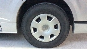 タイヤホイール前