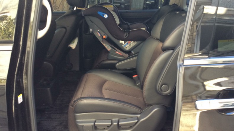 内装後方シート