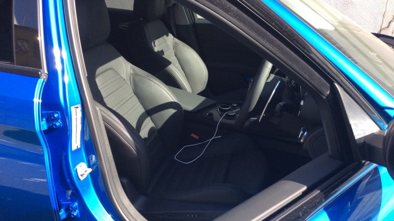 内装前方シート