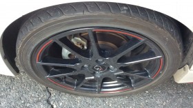 タイヤホイール前