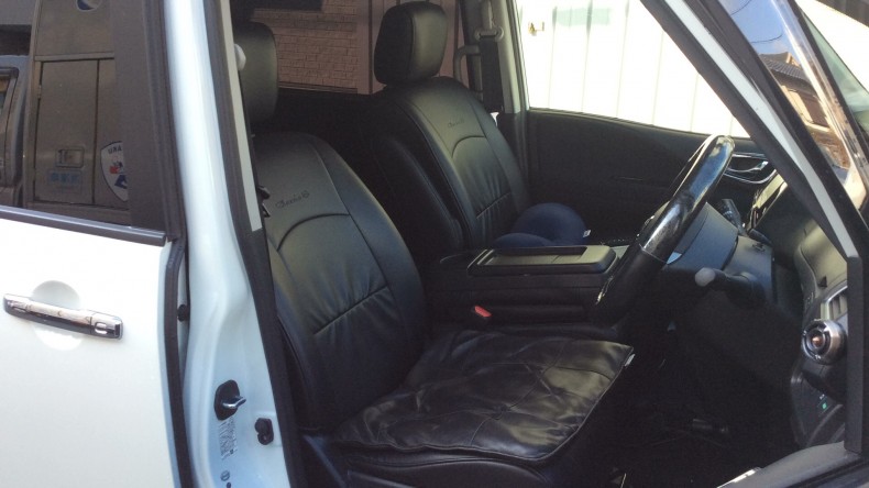 内装前方シート