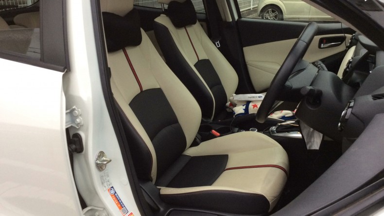 内装前方シート