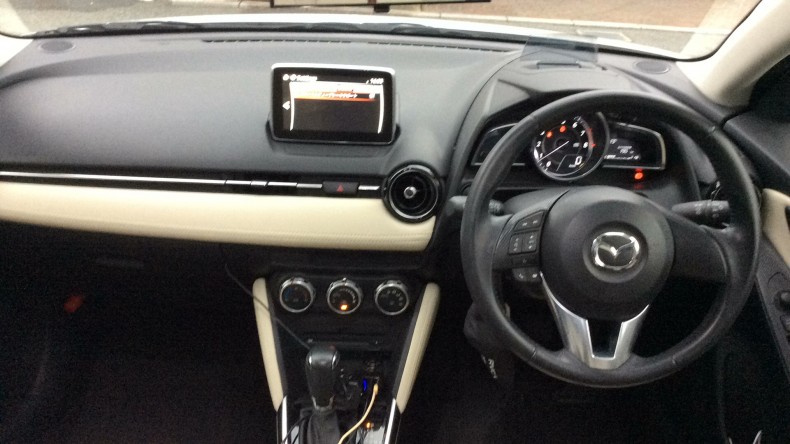 内装インパネ全体