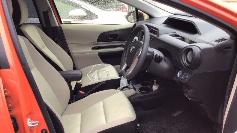 内装前方シート