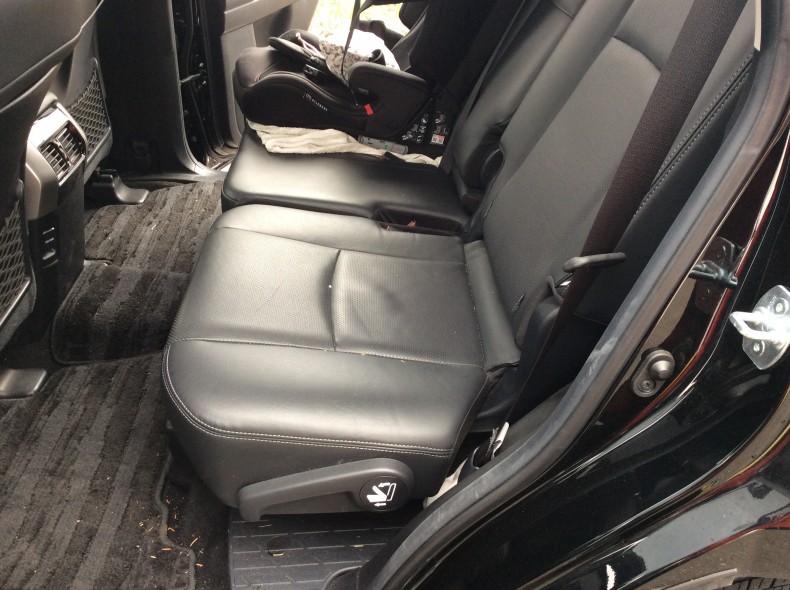 内装後方シート