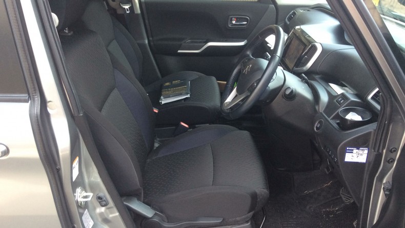 内装前方シート