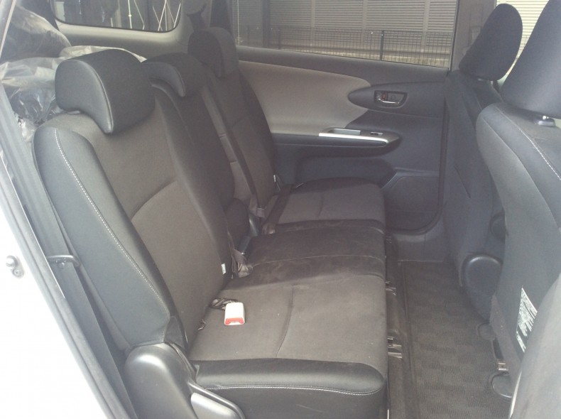 内装後方シート