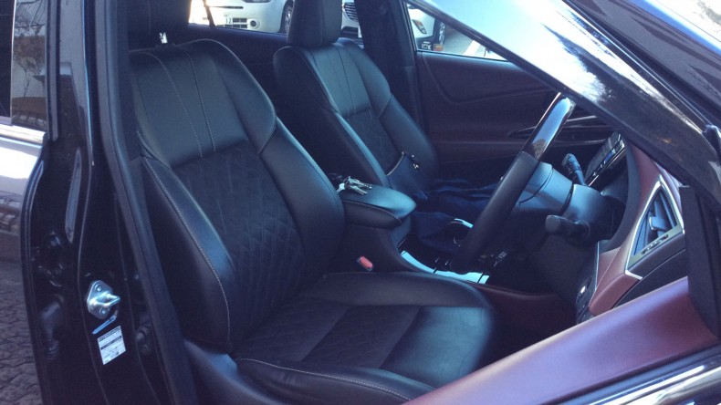 内装前方シート