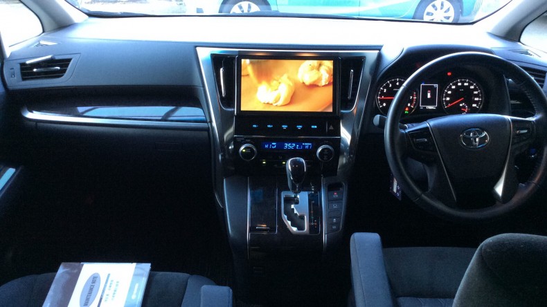 内装インパネ全体