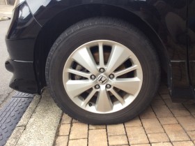 タイヤホイール前