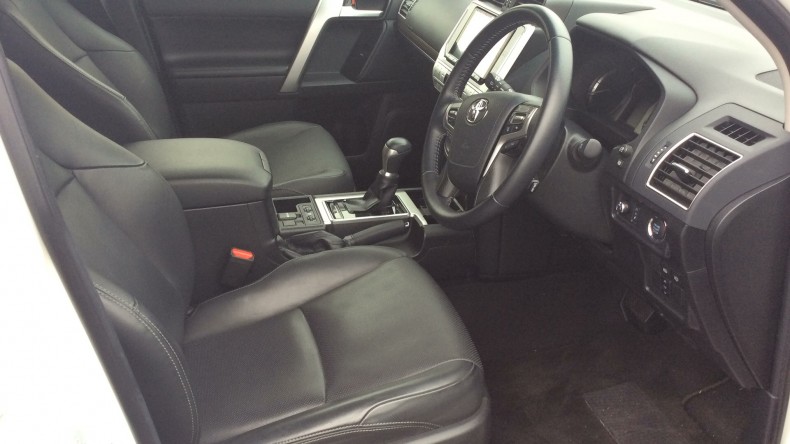 内装前方シート