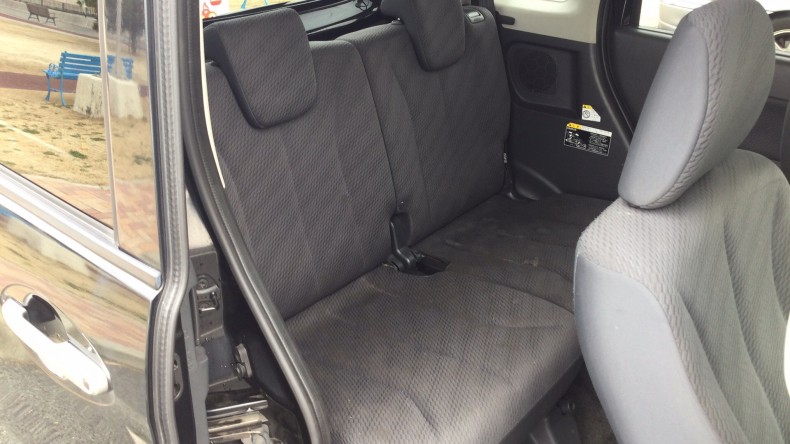 内装後方シート