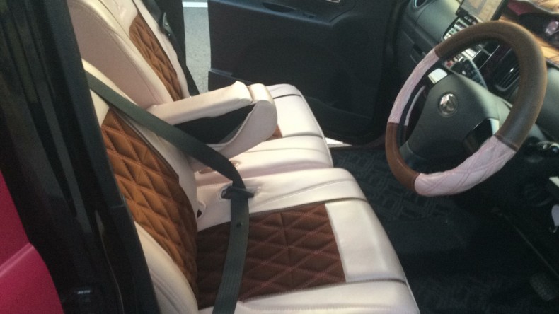 内装前方シート