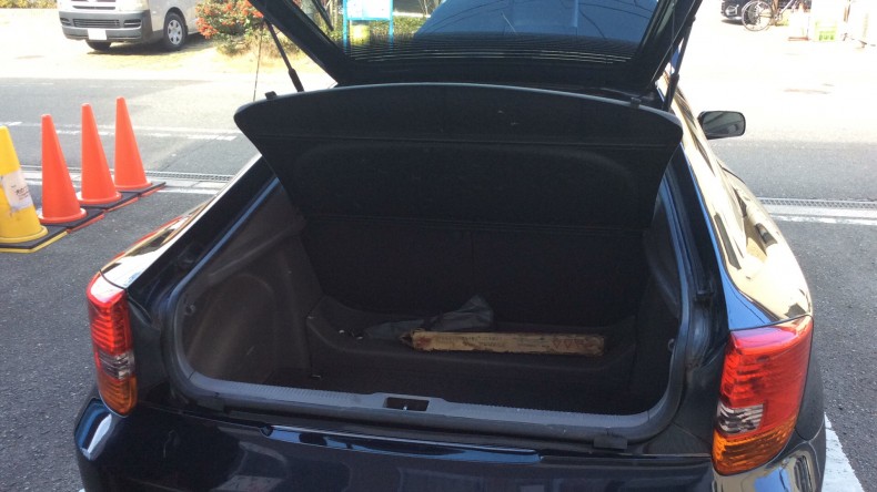 内装トランク