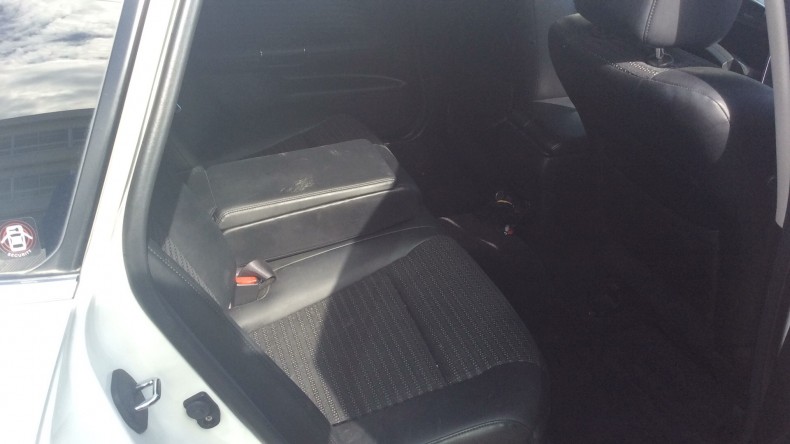 内装後方シート