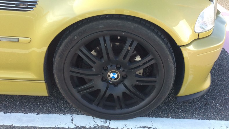 タイヤホイール前