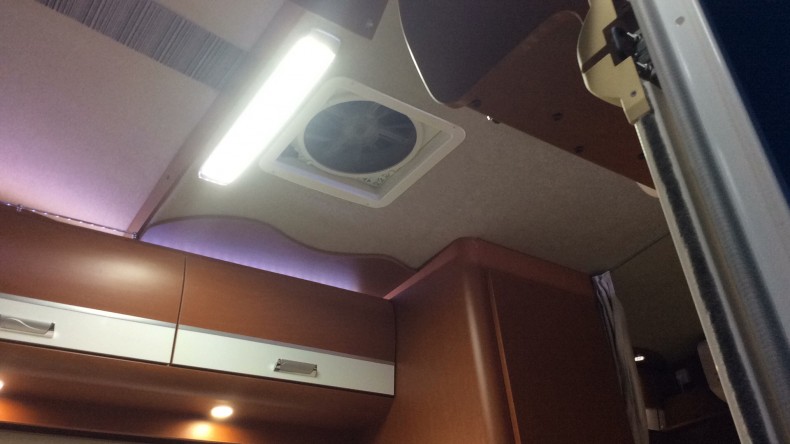内装ルーフ