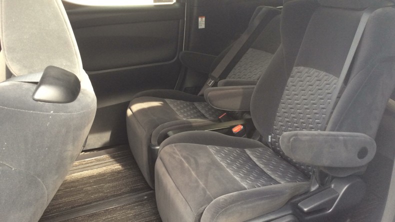 内装後方シート