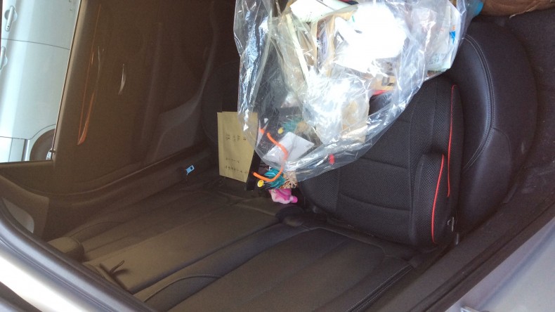 内装後方シート