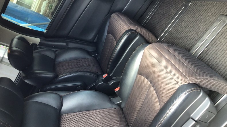 内装後方シート