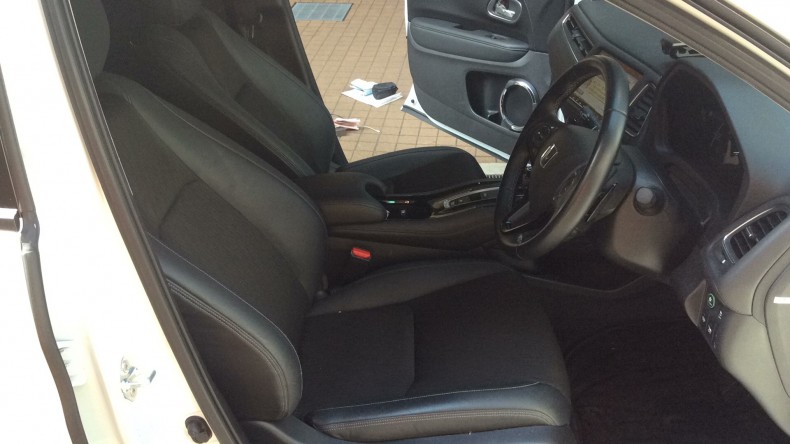 内装前方シート