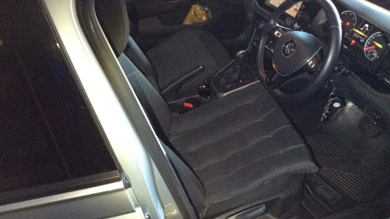 内装前方シート