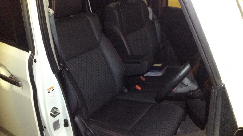 内装前方シート