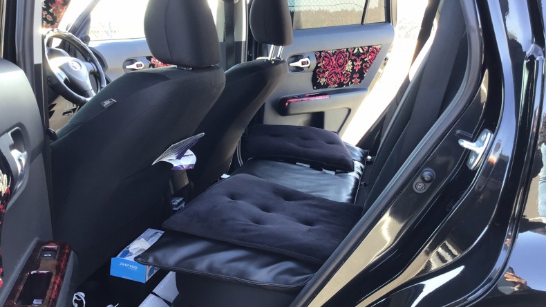 内装後方シート