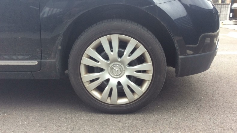 タイヤホイール前