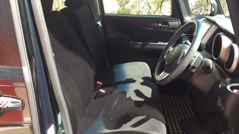 内装前方シート