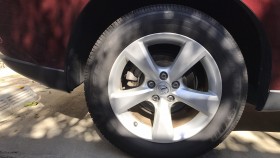 タイヤホイール前