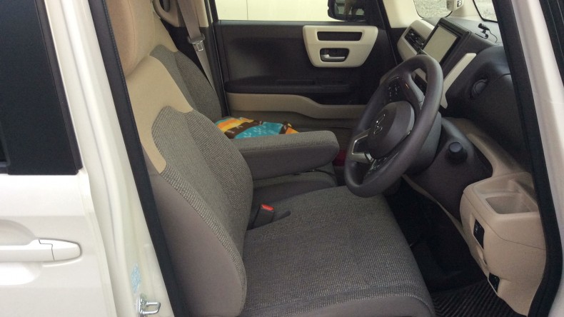 内装前方シート