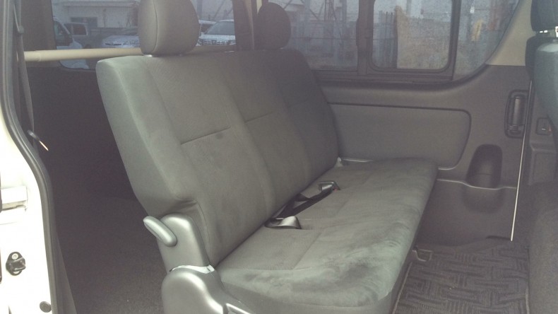 内装後方シート