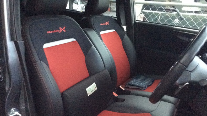 内装前方シート