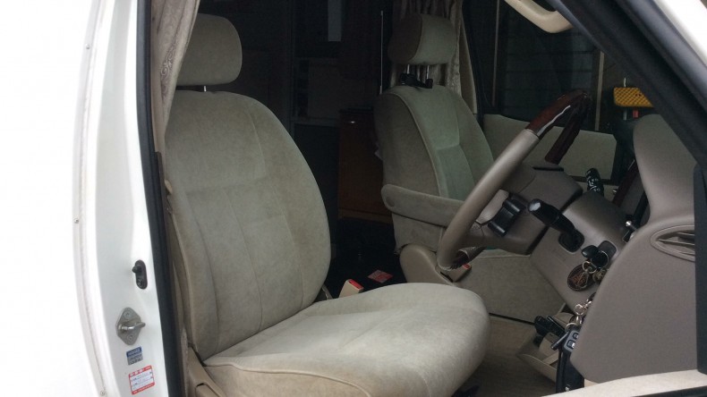 内装前方シート