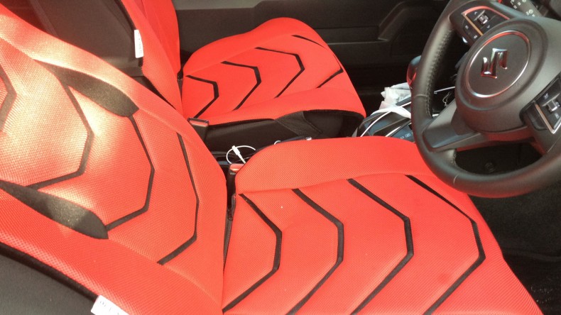 内装前方シート