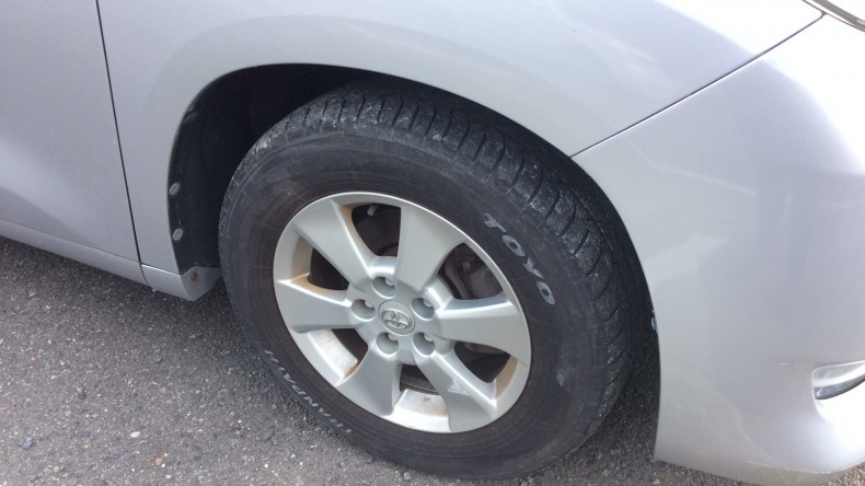 タイヤホイール前