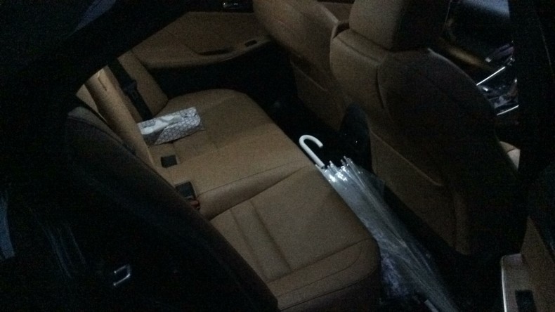 内装後方シート