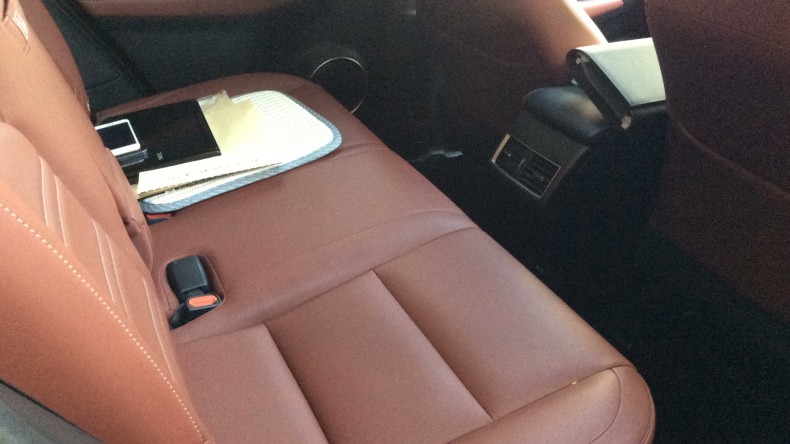 内装後方シート