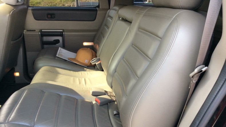 内装後方シート