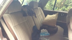 内装後方シート