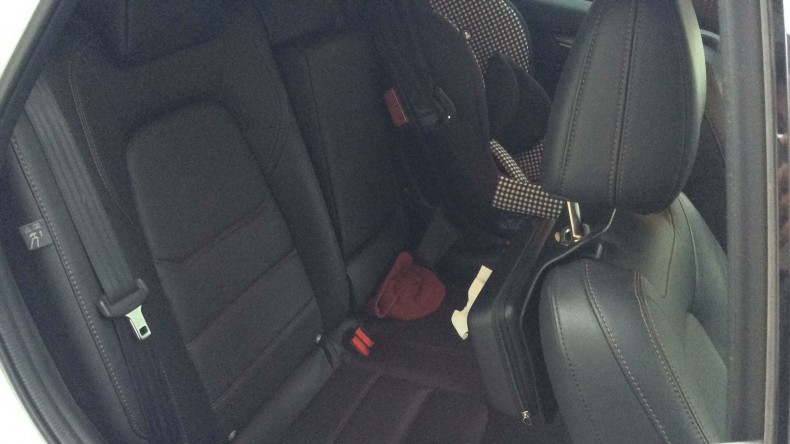 内装後方シート