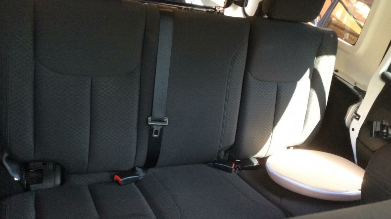 内装後方シート