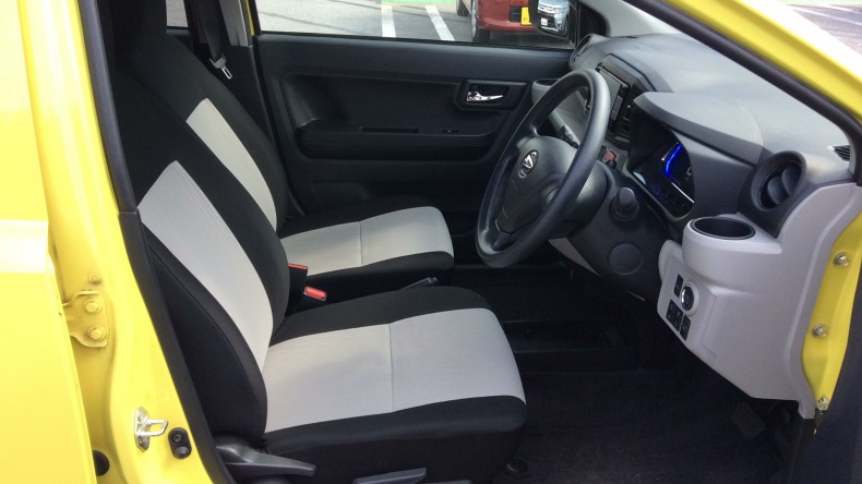 内装前方シート