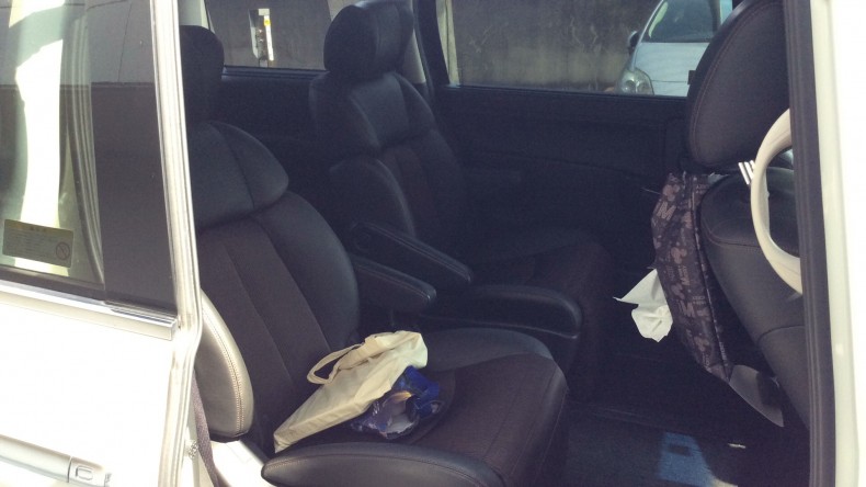 内装後方シート