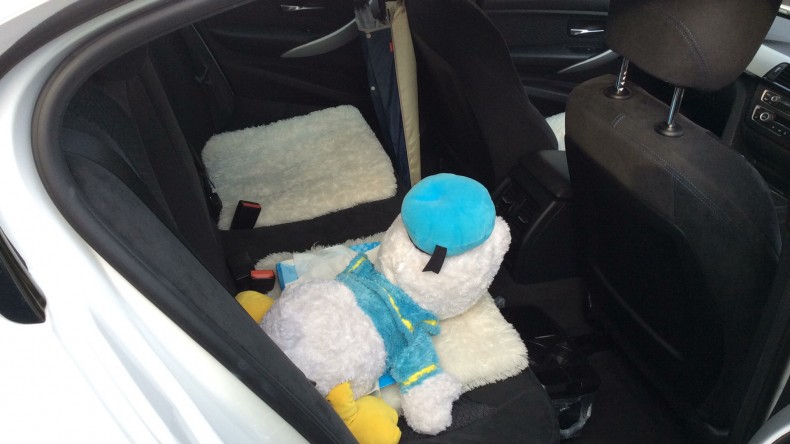 内装後方シート