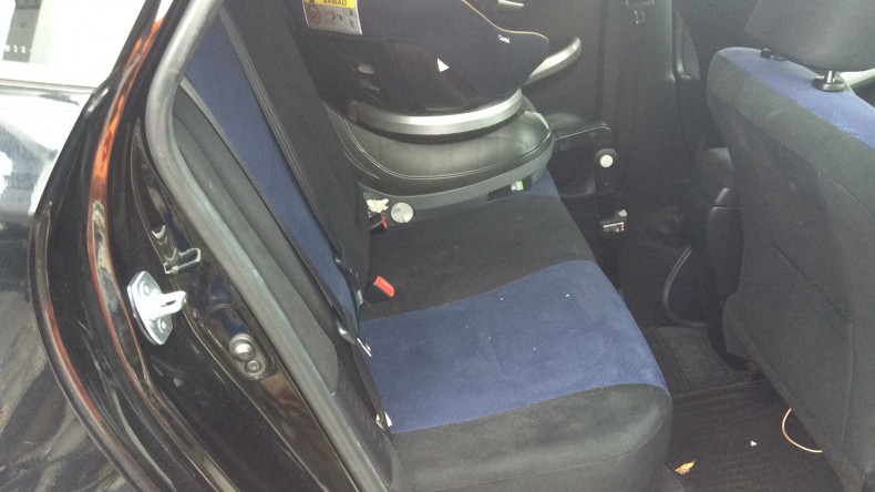 内装後方シート