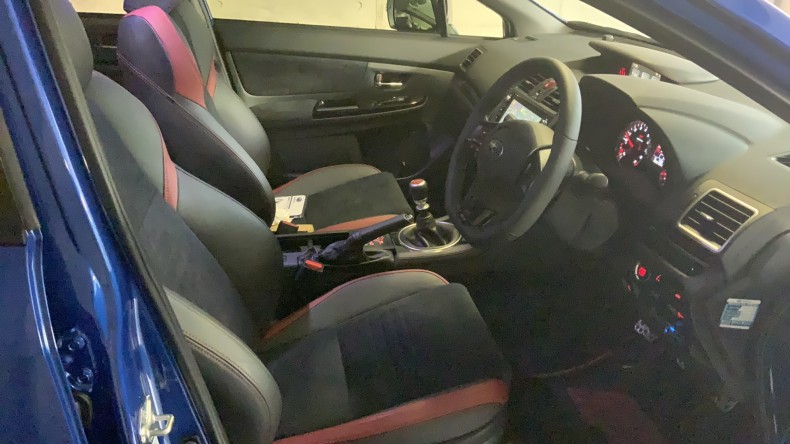 内装前方シート