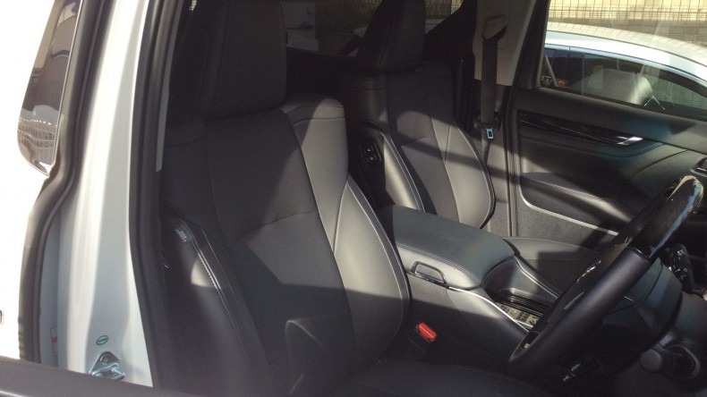 内装前方シート