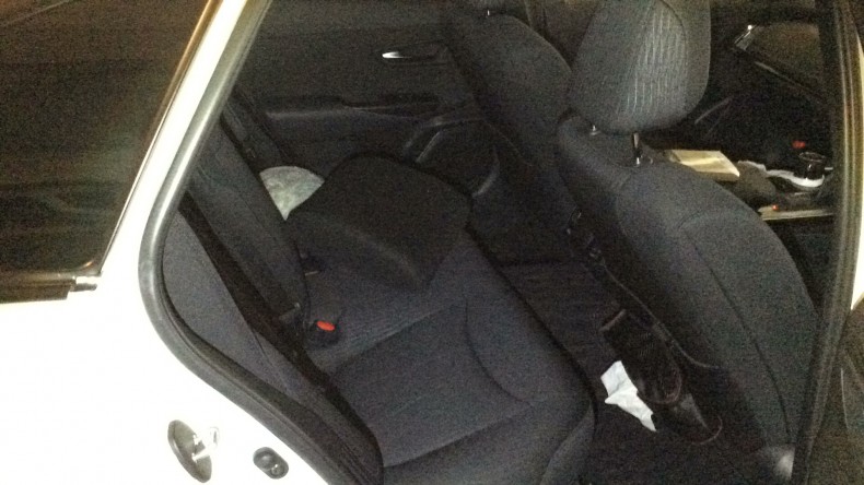 内装後方シート